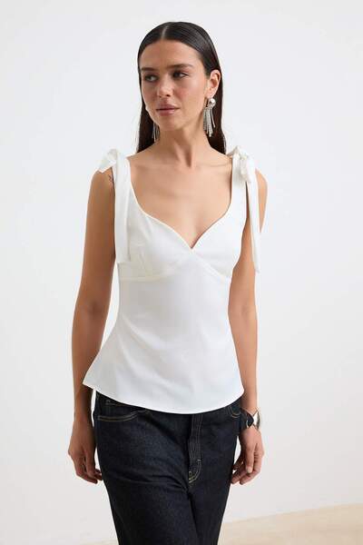 Trendyol Collection White Plain Heart Collar Sleeveless Satin Satin Party Blo...