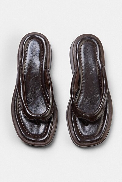 TRENDYOL SHOES Καφέ Γυναικείες Σαγιονάρες με Χοντρή Σόλα TAKSS26TE00050