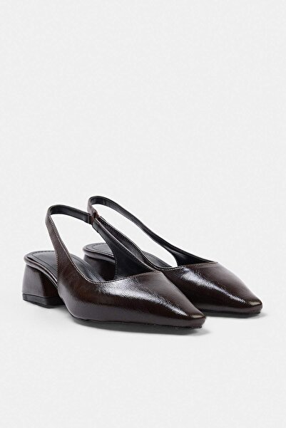 TRENDYOL SHOES Pantofi cu toc clasic echilibrat de 3,5 cm, maro, pentru femei...