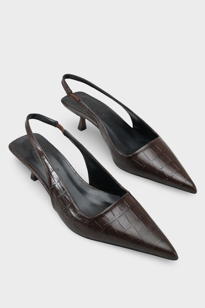 Capone Outfitters Γυναικεία παπούτσια Lynett με μυτερή μύτη, μεσαίο τακούνι κ...