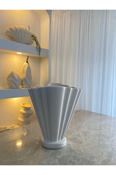 Tuge Home Cone Seramik Vazo – Kum Beji