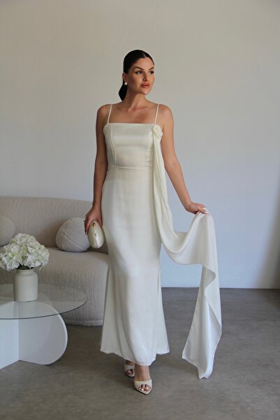 Julidress Φόρεμα από σατέν υψηλής ποιότητας με λεπτομέρεια στο λαιμό και λουρ...