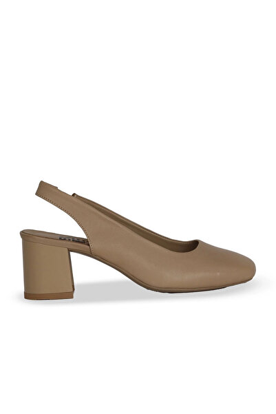 Bueno Shoes حذاء بكعب نسائي من جلد المنك 01we5600