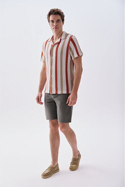 Mudo Men's Beige Textured Straight Fit Shorts