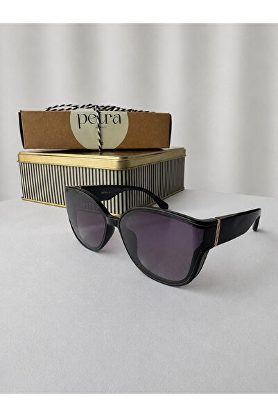 Petra Jeweils Wide Cat Eye Sunglasses