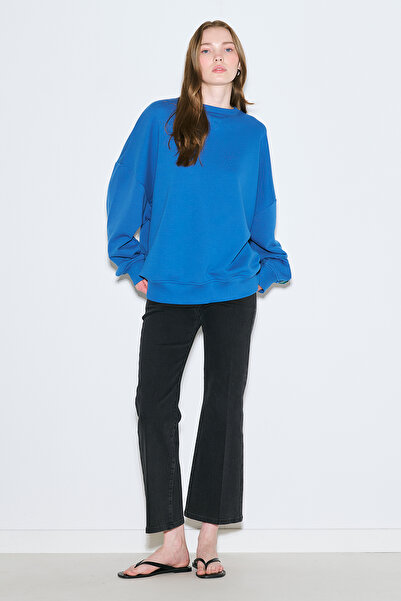 Manuka VELIKI PLAVI SWEATSHIRT SA OZNAKOM