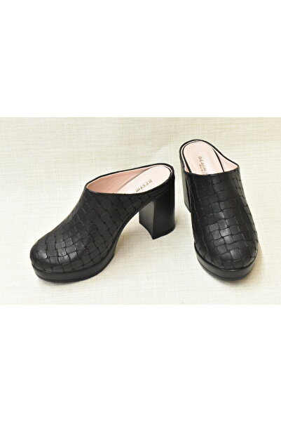 Kesim Shoes One hundred percent genuine leather slippers.