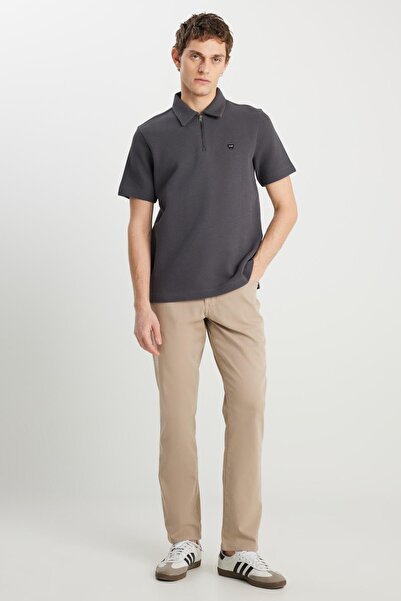 WRANGLER Men's Straight Fit Straight Leg Beige Trousers - W1218646344