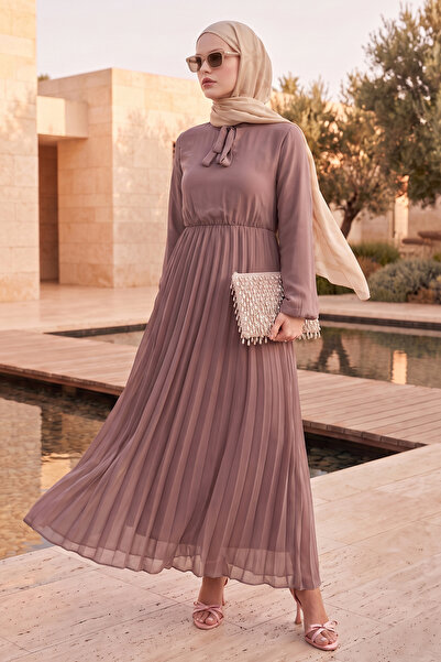 InStyle Plissiertes Limelda-Chiffon-Hijab-Kleid – Staubige Rose