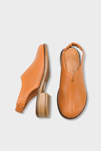 Capone Outfitters Γυναικεία σανδάλια Sabo από γνήσιο δέρμα Roxi με χαμηλό τακ...