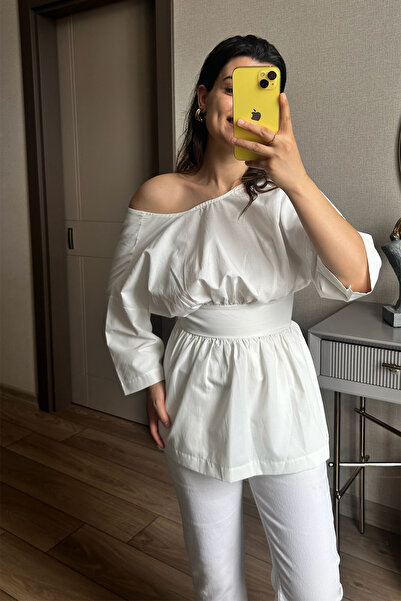 Büşra Ayhan Back Low-cut Poplin Shirt