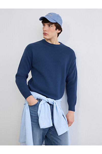 LC Waikiki Nevavm Oval Collar Men's Knitwear Sweater with a Difference