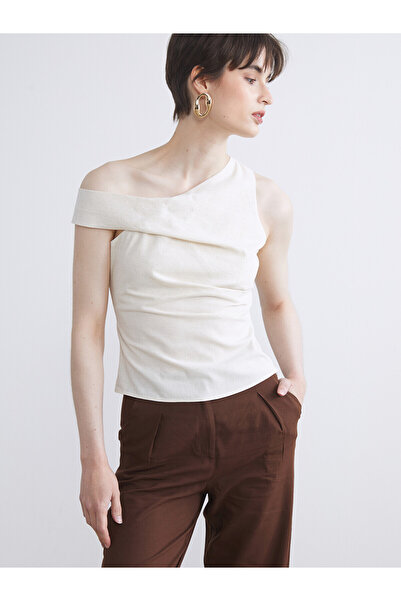 LC Waikiki Trendlucky One-Shoulder Linen Blend Blouse with a Difference