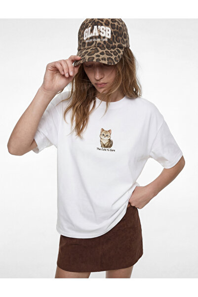 Koton Kedi Nakışlı Oversize Ekru Kadın T-Shirt 6SAL10063IK