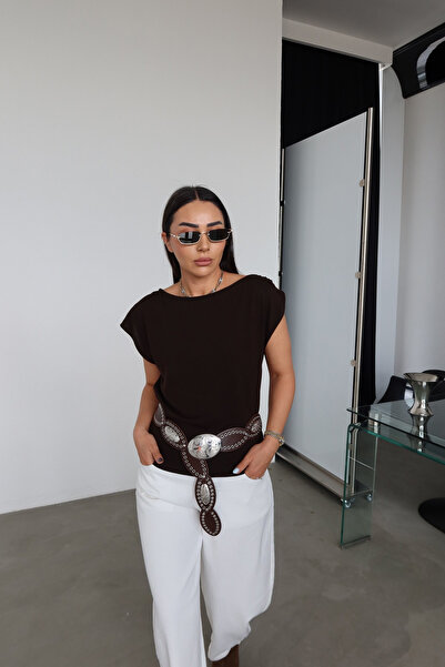 Özge Özgenç بلوزة تريكو بدون أكمام