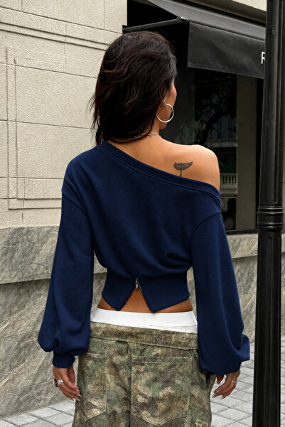 Tarz Cool Women's Asymmetrical Collar Crop Sweatshirt with Off-The-Shoulder D...