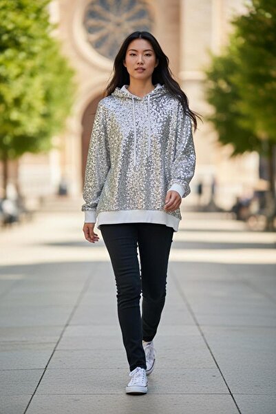M.C.U. Casual sequin sweatshirt