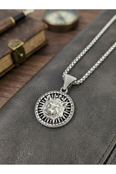 Velcari Minimalist Style Stainless Steel Men's Necklace with Wolf Figure
