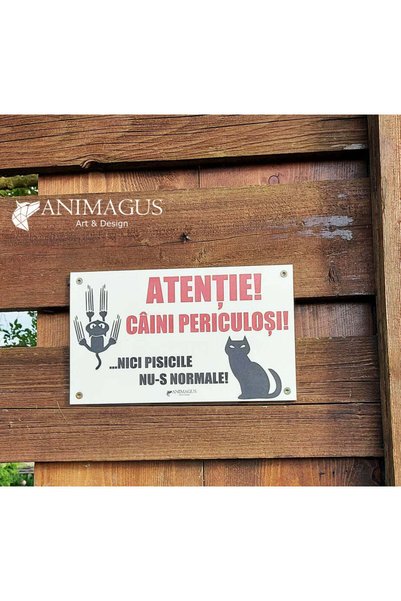 OSM Avertisment: Animale periculoase - Nici pisicile nu sunt normale