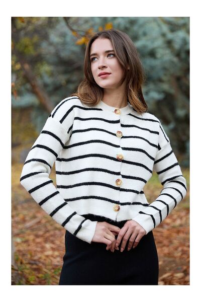 LC Waikiki Nevavm Striped Buttoned Knitwear Cardigan with a Difference