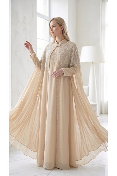 BRK Royal elegance evening dress with a soft and exclusive embroidered design