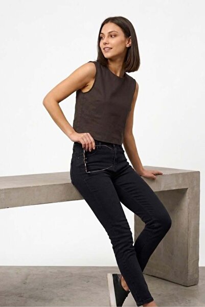 Raneel Kazançlı Alışveriş Woman's sleeveless crop blouse brown