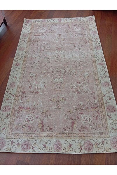Şark Halı Vintage krem pembe tonlarında çiçek desenli el halısı