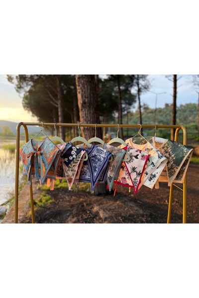 Mehru Scarfs Vintage Collar