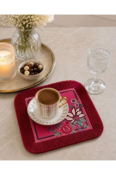 Karam Home Püsküllü Kahve Yanı Sunum Peçetesi Kırmızı Çiçekli
