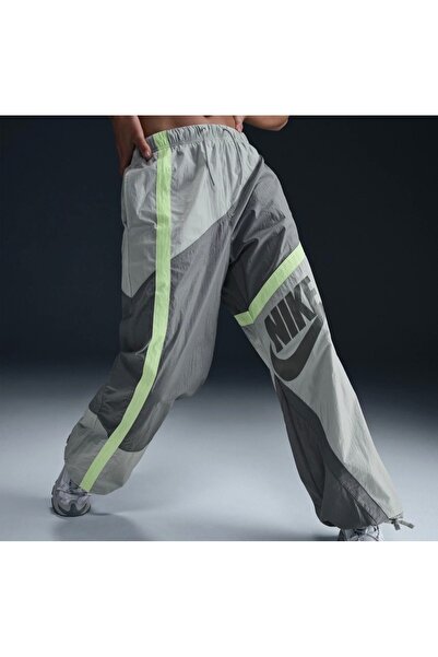 Nike Street Woven OH Pant Kadın Gri Eşofman Altı KUZEY SPORT
