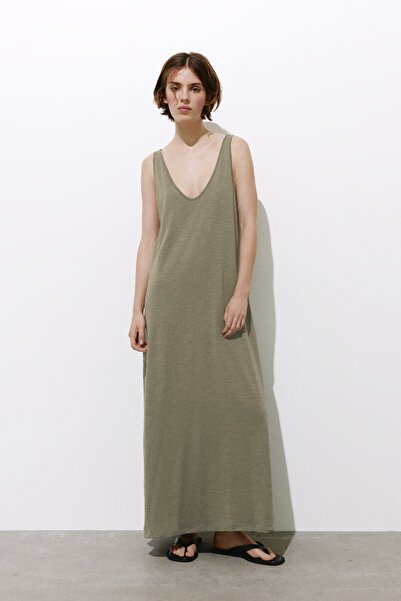 Pull & Bear Askılı midi elbise
