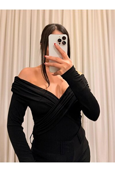 Labien Butik Çapraz Drape Detaylı Bluz – Siyah