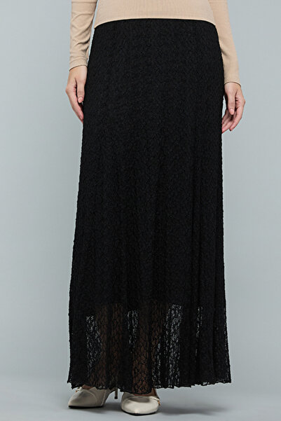 R&B Lace Maxi Skirt with Elastic Waist