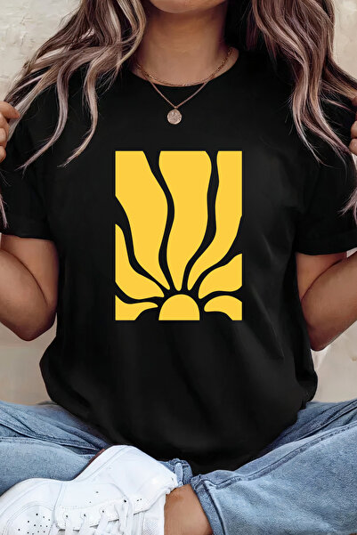 Sarah's Boutique Women's T-shirt – 100% cotton – Rising Sun