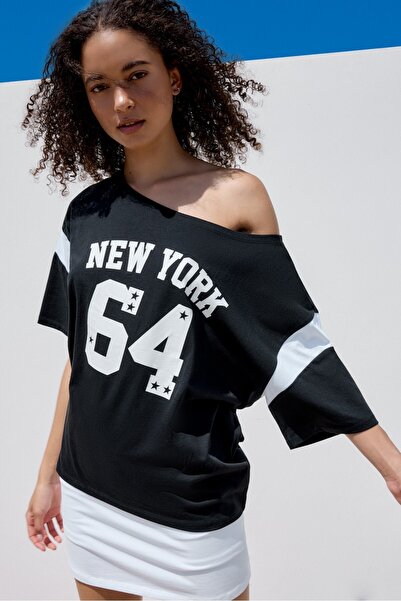 Stradivarius New York 64 baskılı kısa kollu t-shirt