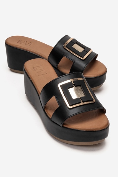 LuviShoes شبشب نسائي بكعب عريض من الجلد الطبيعي باللون الأسود من HIOLA