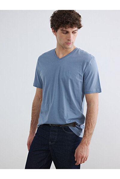 LC Waikiki Esvab • Modern & Distinctive V Planting Combed Cotton Men's T-Shirt