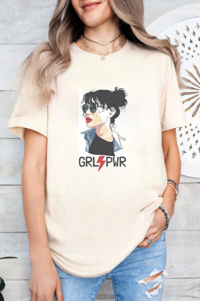 Sarah's Boutique Women's T-shirt – 100% cotton – Bold Girl