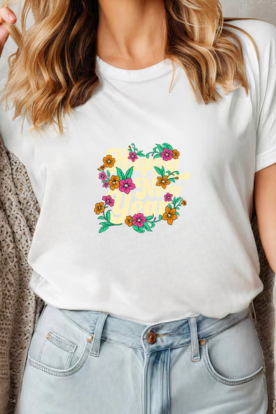 Sarah's Boutique Women's T-shirt – 100% cotton – Happy Newyear