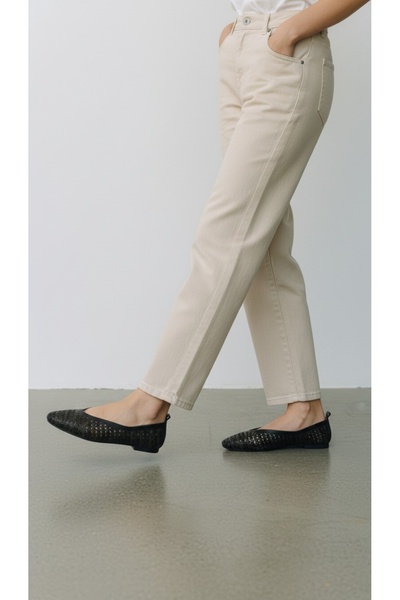 PİERRO SHOES حذاء باليه نسائي من الجلد الطبيعي بتصميم بيلا مقطوع بالليزر للاس...