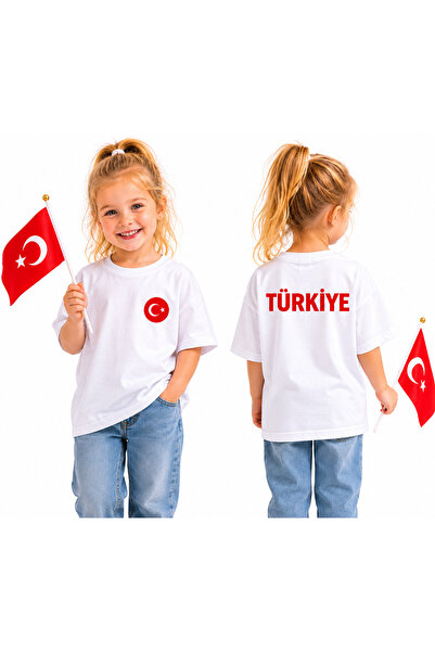 Efendioğlu Design Arkasında Türkiye yazan Önünde Türk bayrağı olan 2026 Dünya...