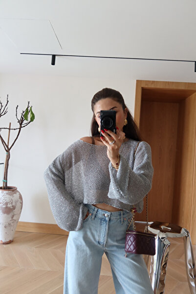 Özge Özgenç Pullu Merserize Crop Bluz