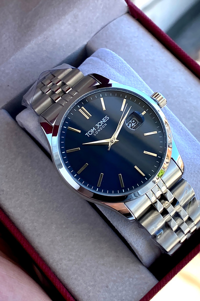 Tom Jones London Original 2 Year Warranty Men's Wristwatch Steel Band 3 Atm W...