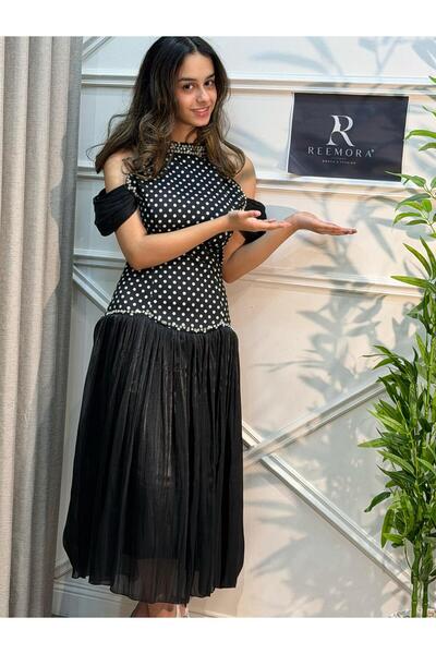 tasmim kian Evening Dress with Polka Dot Patterns