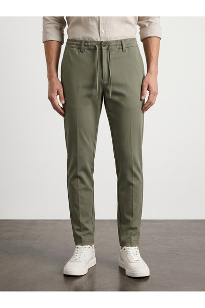 LUMAST Timeless Basic Design Jogger Pants
