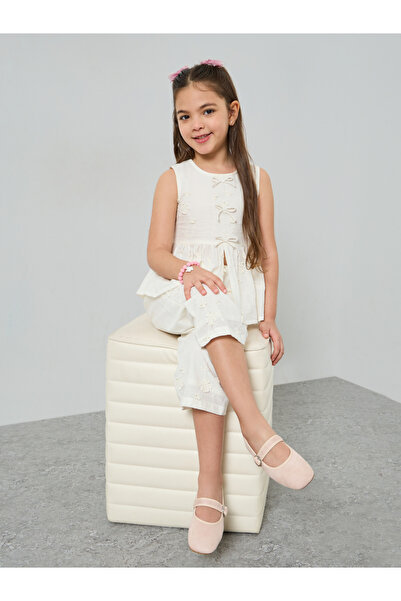 Styli Girls Embroidered Sleeveless Top and Pants Set