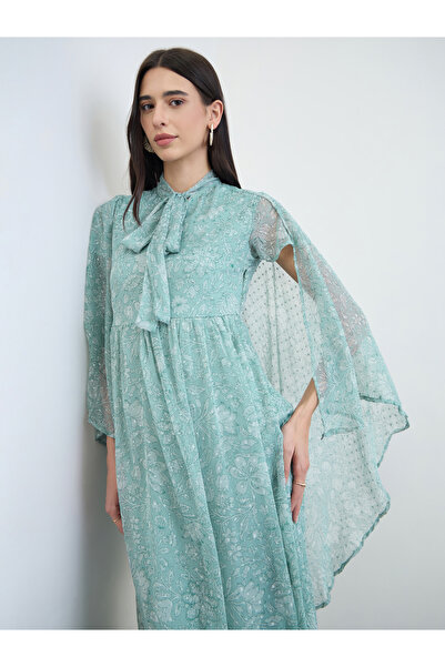 Styli Green Floral Print Dobby Cape Maxi Dress