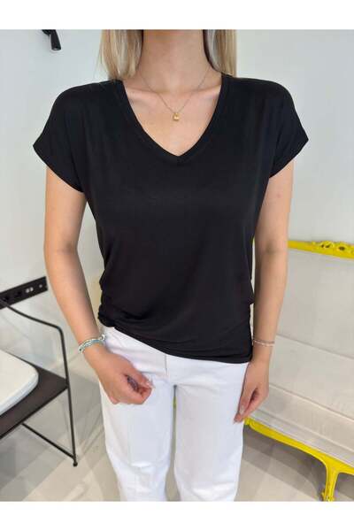 Bade Butik Black V-Neck Soft Textured T-Shirt