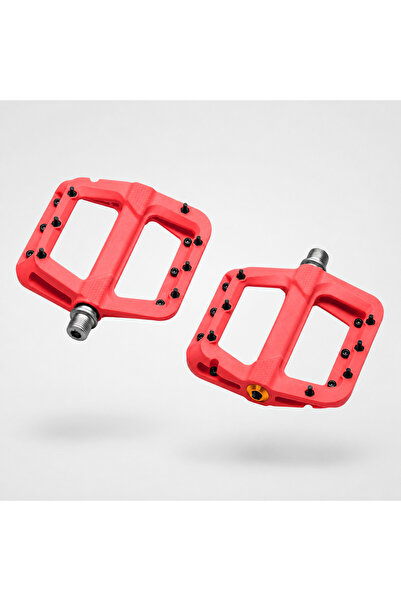 heugers Trial Enduro MX710 Rulmanlı Çivili Vidalı Kompozit Pedal Kırmızı