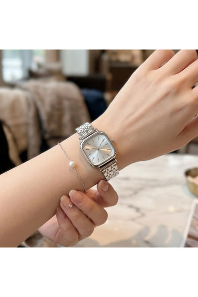 ABAGROUP Elegant, Retro and Timeless: Women's Silver Color Square Dial Metal ...